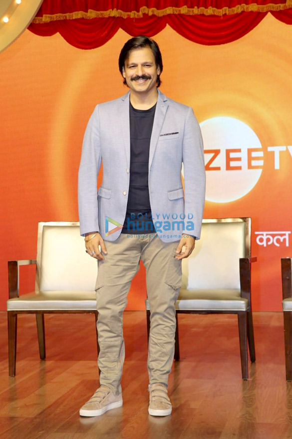 vivek oberoi and omung kumar snapped at zee tv indias best dramebaaz press conference 4