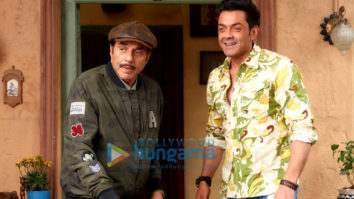 Movie Stills Of The Movie Yamla Pagla Deewana Phir Se