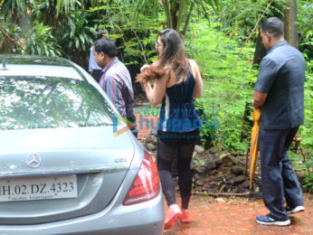 kareena kapoor spotted at dance rehearsal in bandra
