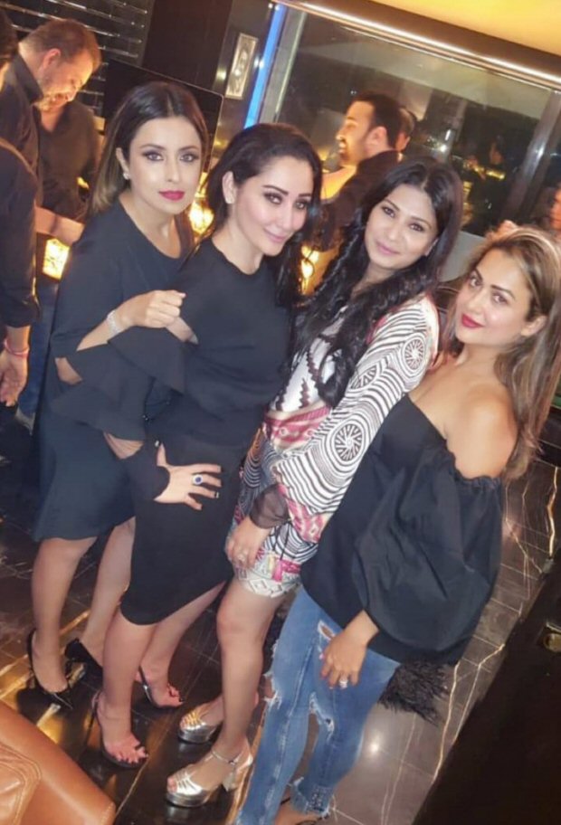 ALL inside pics: Sanjay Dutt celebrates his birthday in style!