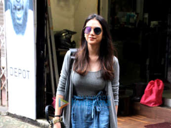 Aditi Rao Hydari snapped at a salon