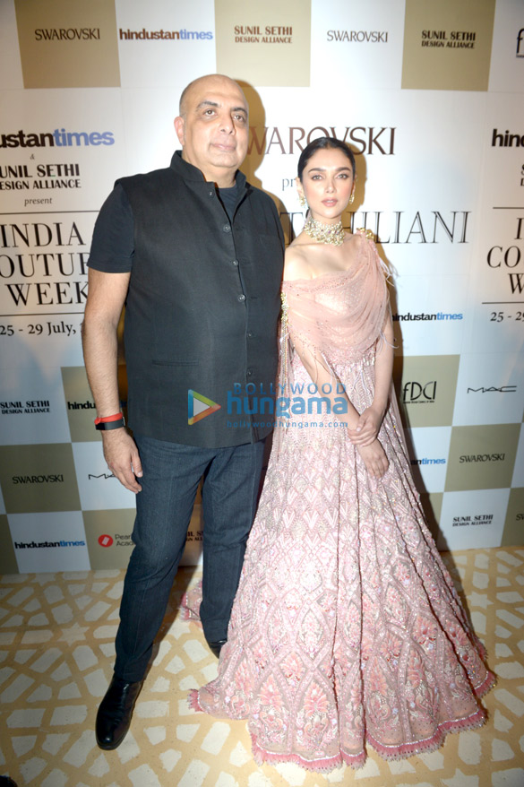 Aditi Rao Hydari walks the ramp for Tarun Tahiliani at India Couture Week 2018