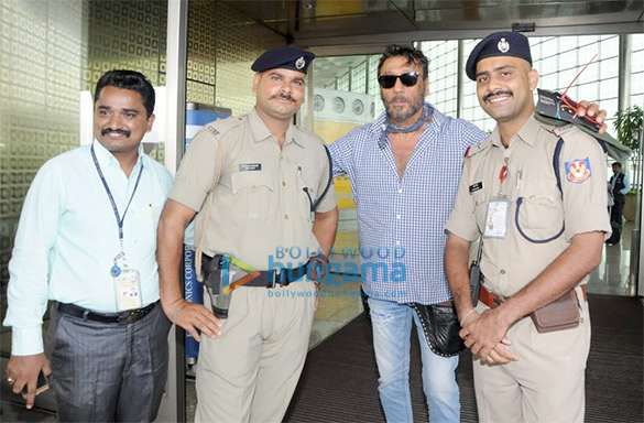 aishwarya rai bachchan jackie shroff jackky bhagnani and others snapped at the airport 1