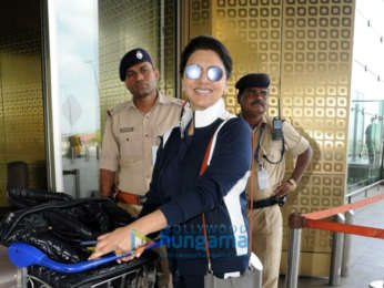 Ajay Devgn, Janhvi Kapoor, Ishaan Khatter and others snapped at the airport