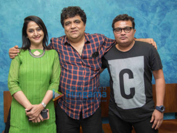 Akshay Kumar hosted a special screening of Marathi film 'Chumbak' at Yashraj Film Studio