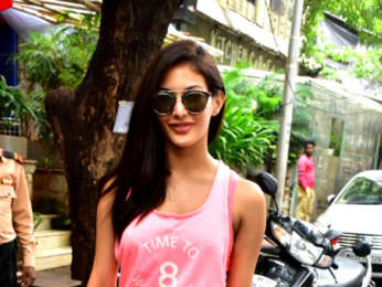 Amyra Dastur spotted at a cafe in Bandra
