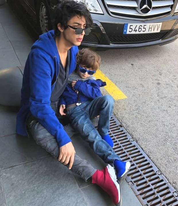 Aryan Khan chills with little bro AbRam; Suhana Khan gives a sweet kiss to dad Shah Rukh Khan during Barcelona vacation