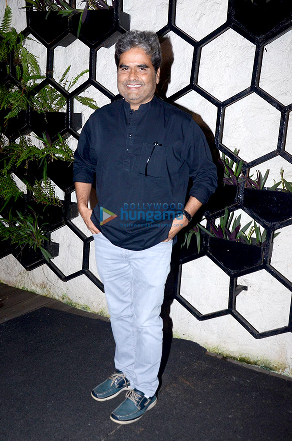 celebs grace dinesh vijans birthday bash 21