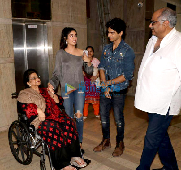 celebs grace the screening of janhvi kapoor and ishaan khatter starrer dhadak 6
