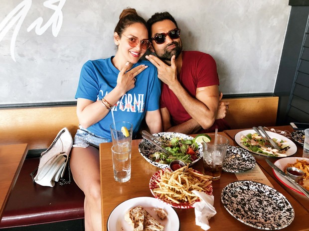 Esha Deol met cousin Abhay Deol for lunch and here’s what happened! Esha Deol met cousin Abhay Deol for lunch and here’s what happened!