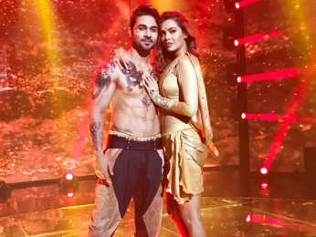 Esha Gupta sets the stage on fire with this HOT performance with Salman Yusuff Khan on ‘High Fever’ Esha Gupta sets the stage on fire with this HOT performance with Salman Yusuff Khan on ‘High Fever’
