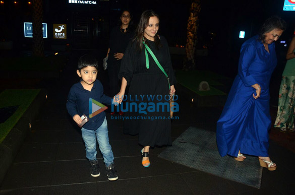 imran khan snapped with family at yauatcha in bkc 4