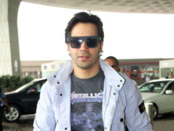 Ishaan Khatter, Janhvi Kapoor, Karisma Kapoor and others snapped at the airport