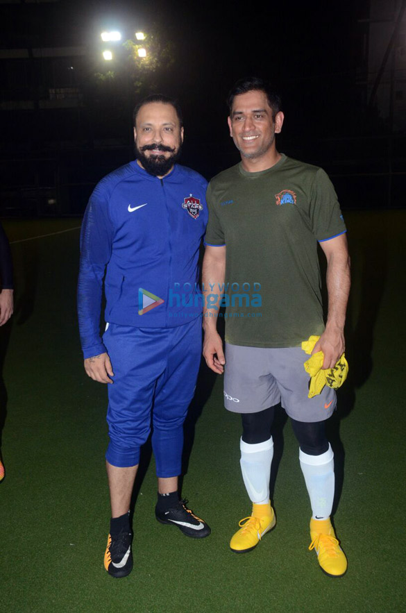 ishaan khatter mahendra singh dhoni and others snapped during a soccer match1 7