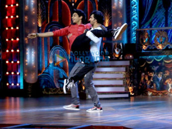 Ishaan Khatter and Janhvi Kapoor promote their film Dhadak on set of India's Best Dramebaaz