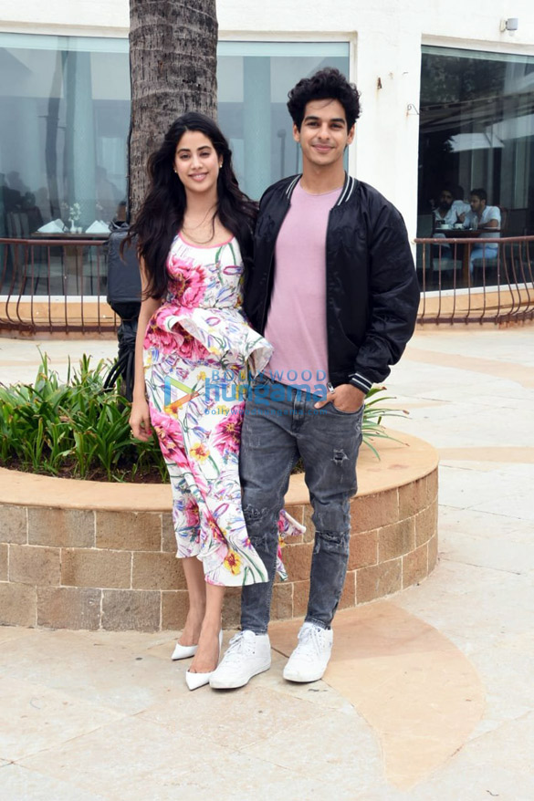 janhvi kapoor and ishaan khatter snapped during dhadak promotions 1