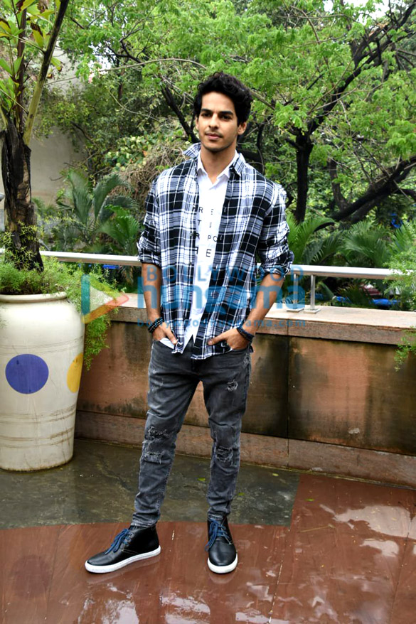 janhvi kapoor and ishaan khatter snapped during dhadak promotions 3