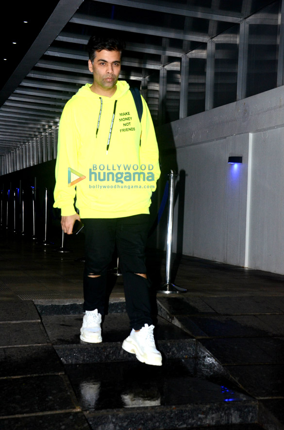 karan johar and rashmi shetty spotted at hakkasan in bandra 1