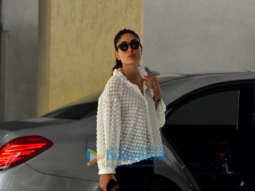 Kareena Kapoor Khan and Karisma Kapoor spotted at Babita’s house