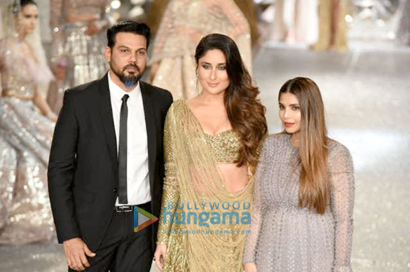Kareena Kapoor Khan for Falguni and Shane Peacock at India Couture Week 2018 (2)