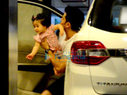 Kunal Khemu snapped with his daughter Inaaya Naumi Kemmu