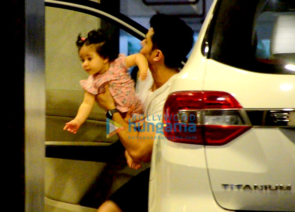 Kunal Khemu snapped with his daughter Inaaya Naumi Kemmu Kunal Khemu snapped with his daughter Inaaya Naumi Kemmu