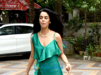 Mallika Sherawat snapped with her nephew Rasher Lambia in Yari Road