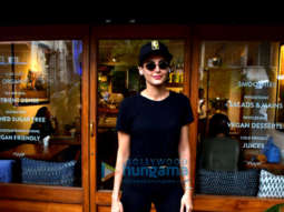 Mandana Karimi spotted at Sequel Bistro & Juice Bar, Bandra