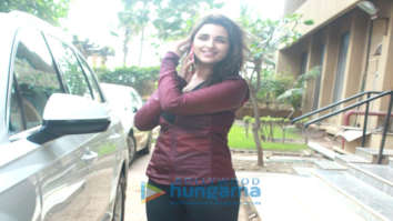 Parineeti Chopra snapped in Juhu
