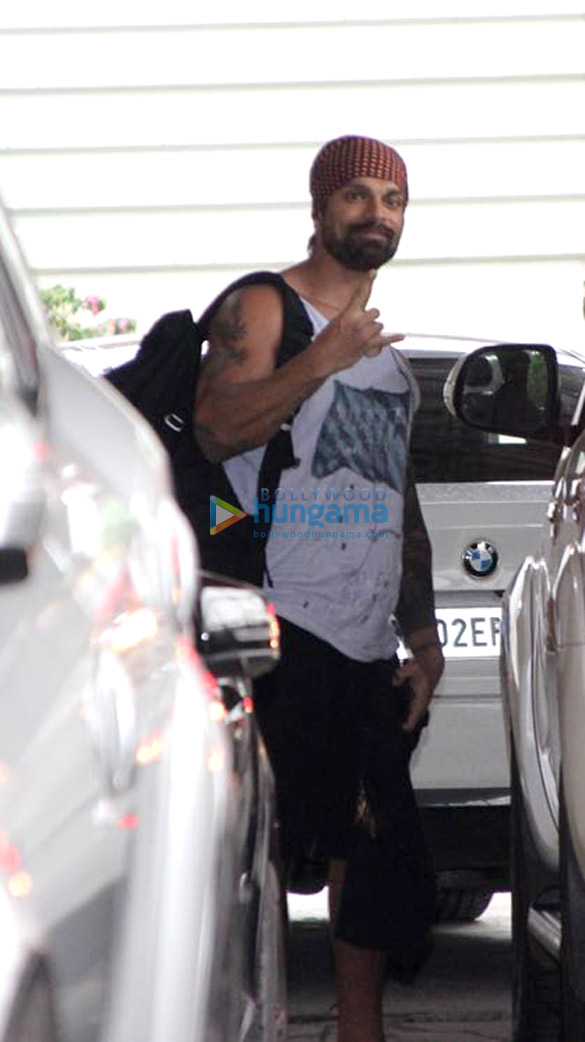 ranveer singh bipasha basu and karan singh grover snapped outside the gym 3