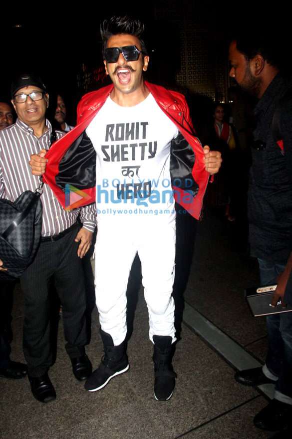 Ranveer Singh, Sonam Kapoor Ahuja and others snapped at the airport Ranveer Singh, Sonam Kapoor Ahuja and others snapped at the airport
