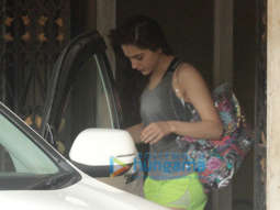 Sara Ali Khan and Sonakshi Sinha snapped at the gym