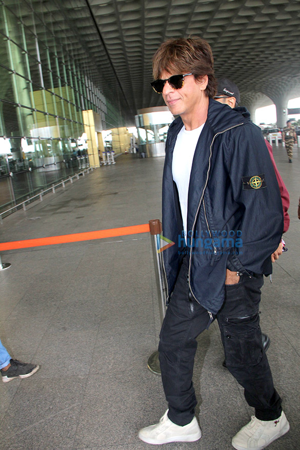 Shah Rukh Khan, Ranveer Singh, Arjun Kapoor and others snapped at the airport