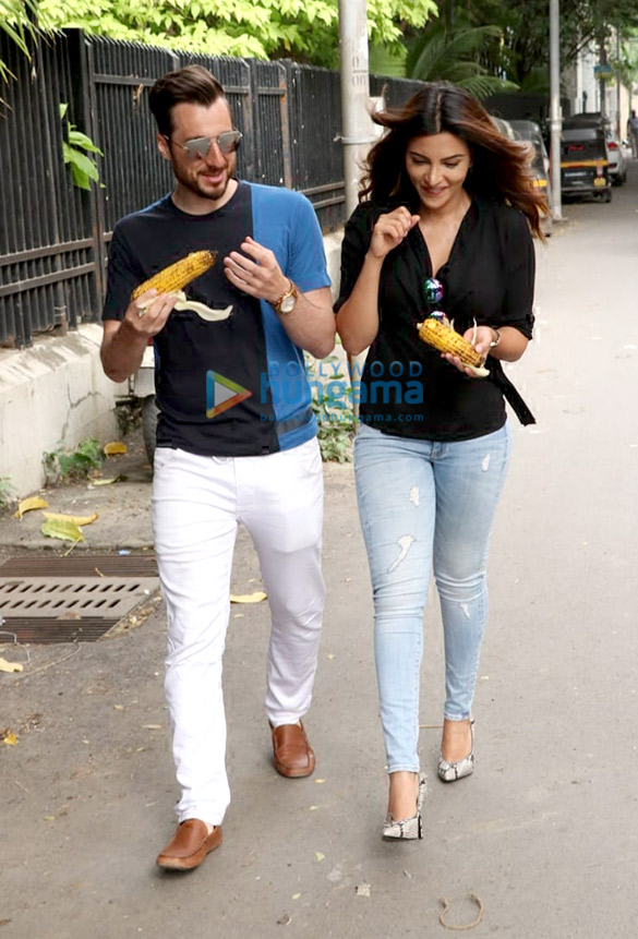 shama sikander snapped with her boyfriend in lokhandwala 2