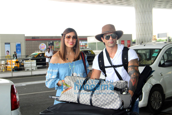 shilpa shetty sophie choudry bipasha basu and others snapped at the airport 3