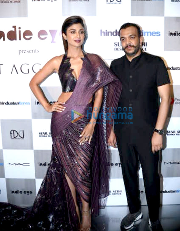 shilpa shetty walks the ramp for amit agarwal at india couture week 2018 5