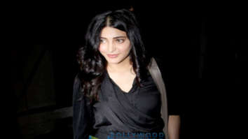 Shruti Haasan snapped outside Shankar Mahadevan’s dubbing studio