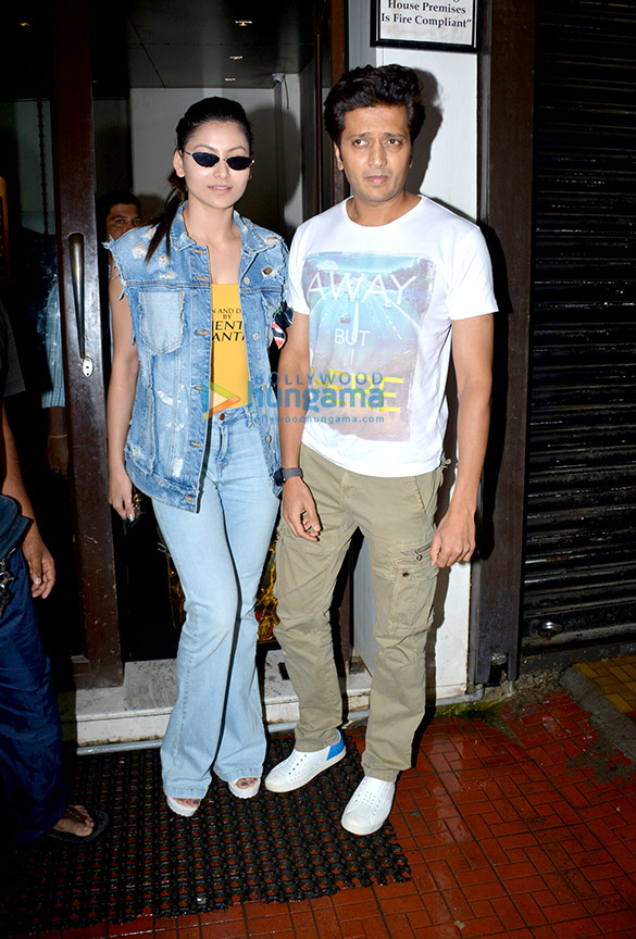 Urvashi Rautela and Riteish Deshmukh spotted at Bastian in Bandra Urvashi Rautela and Riteish Deshmukh spotted at Bastian in Bandra