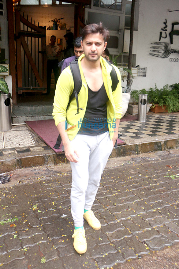 Vatsal Sheth snapped in Juhu Vatsal Sheth snapped in Juhu