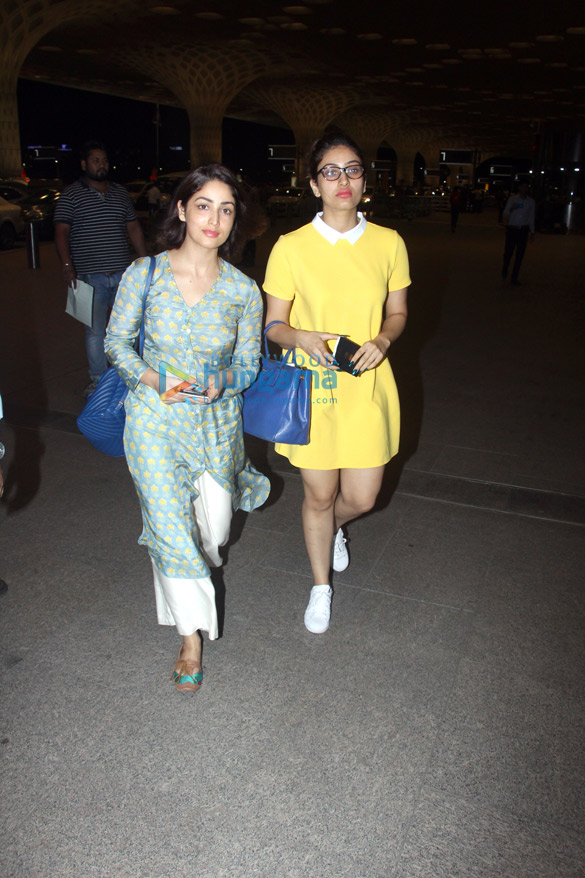 aamir khan vaani kapoor and others spotted at the airport 2