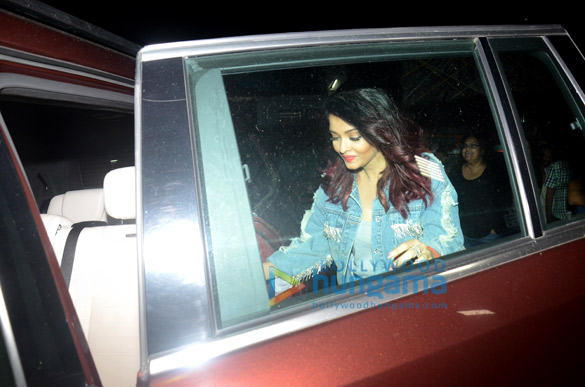 aishwarya rai bachchan and abhishek bachchan spotted at juhu pvr 5