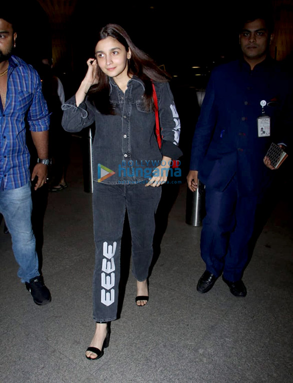 alia bhatt malaika arora and genelia dsouza snapped at the airport 5