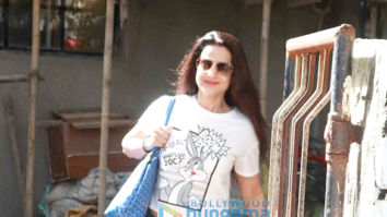 Ameesha Patel spotted at Kromakay Salon