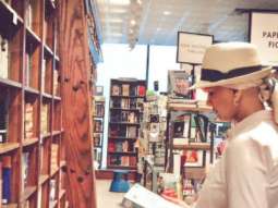 Amid cancer treatment, Sonali Bendre enjoys a day with books in New York