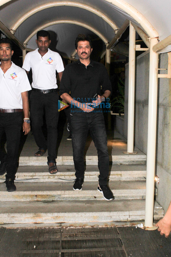 anil kapoor spotted at hemant oberois office in bkc 2