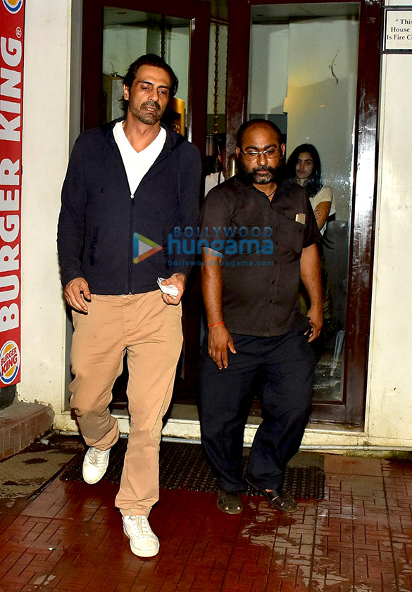 Arjun Rampal snapped at Bastian in Bandra Arjun Rampal snapped at Bastian in Bandra