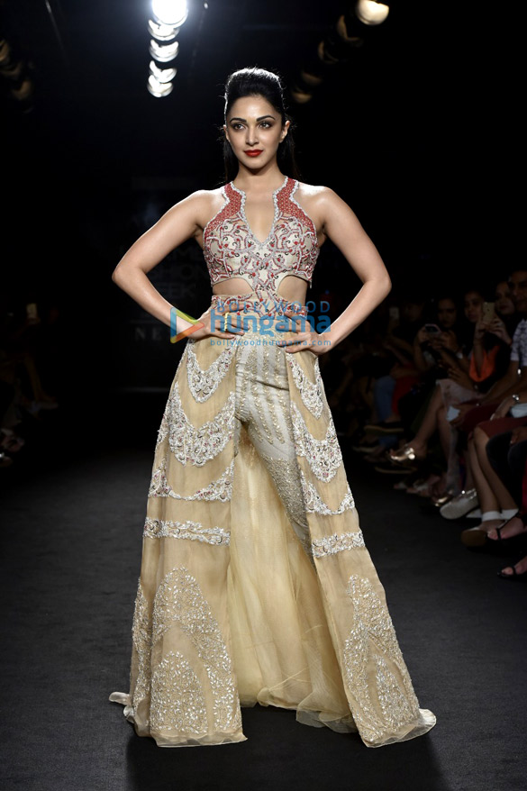 celebs grace lakme fashion week 2018 day 5 10