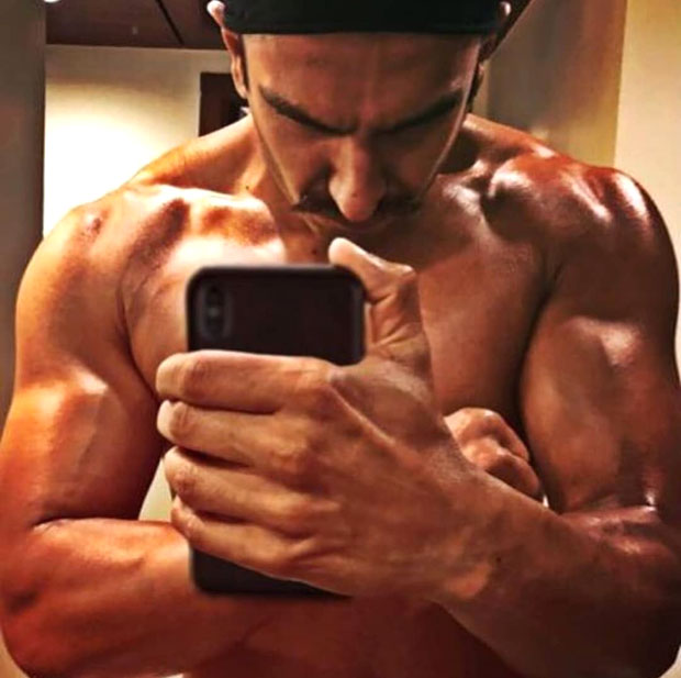 DAYUM! Simmba Ranveer Singh flaunts his BEEFED UP body and makes us swoon 