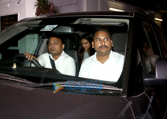 deepika padukone spotted at clinic in juhu 6