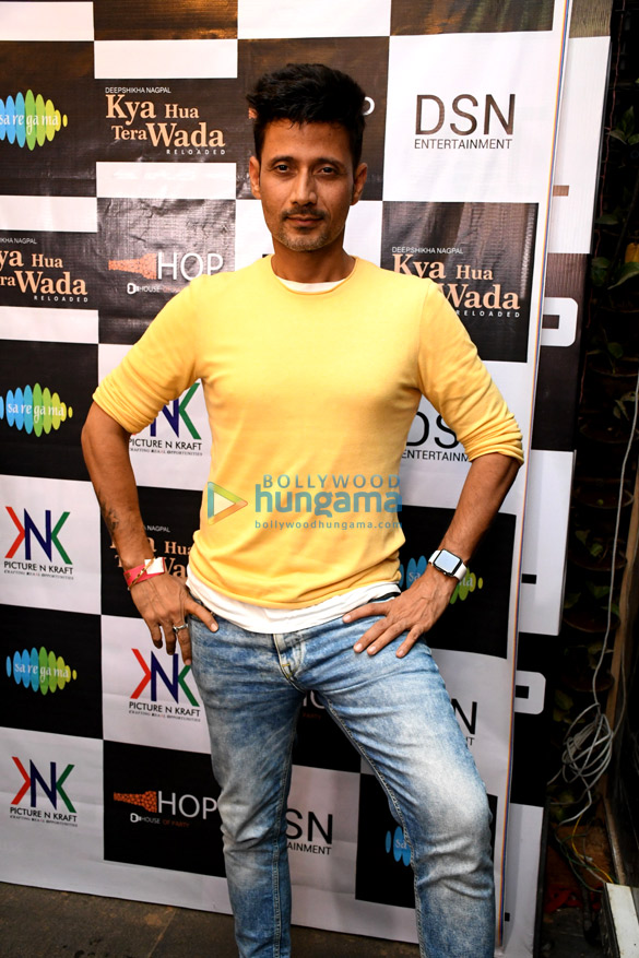 deepshikha nagpal graces the launch of her debut song kya hua tera wada 16
